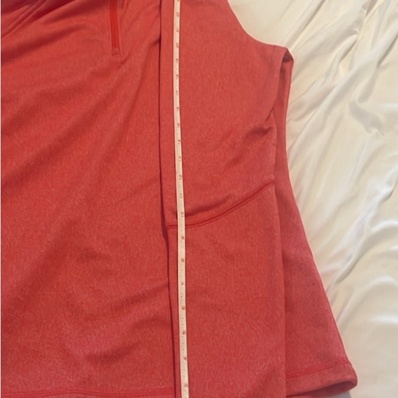 The north face pull over - Picture 8 of 8